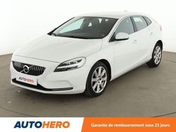 Blanc Utilisé 2017 Volvo V40 Inscription Berline | 12 190 € (Prix juste)