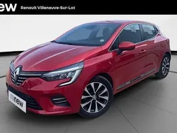 Rouge Utilisé 2022 Renault Clio V Intens Citadine | 14 789 € (Prix juste)