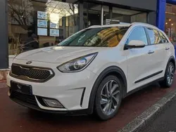 Utilisé 2018 Kia Niro Premium SUV | 15 490 € (Prix juste)