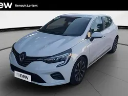 Blanc Utilisé 2022 Renault Clio V Intens Citadine | 14 990 € (Prix juste)