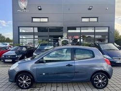 Bleu Utilisé 2006 Renault Clio Dynamique Coupé | 4 990 €