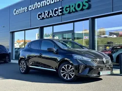 Noir Nouvelle 2024 Renault Clio V Techno Berline | 21 890 € (Prix assez cher)