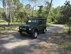 Vert Utilisé 2002 Land Rover Defender SUV | 31 900 € (Prix juste)