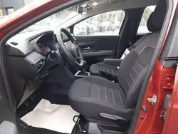Utilisé 2024 Dacia Jogger Expression | 19 990 € (Prix juste)
