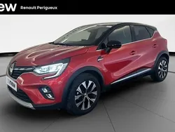 Rouge Utilisé 2024 Renault Captur Techno SUV | 21 990 € (Prix assez cher)