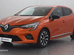 Orange Utilisé 2022 Renault Clio V Techno Berline | 19 499 € (Prix juste)