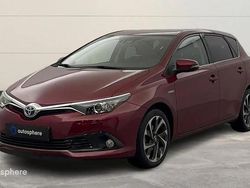 Rouge Occasion 2018 Toyota Auris Hybrid Business Edition Berline | 18 299 € (Prix juste)