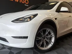 Blanc Utilisé 2023 Tesla Model Y Standard Range SUV | 30 900 € (Prix juste)