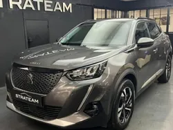 Gris Utilisé 2021 Peugeot 2008 Allure SUV | 16 990 € (Prix juste)