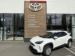 Blanc Utilisé 2023 Toyota Yaris Hybrid Business Edition | 22 480 € (Bon prix)