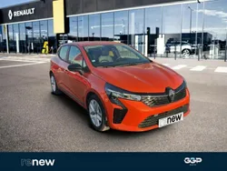 Orange Utilisé 2023 Renault Clio V Evolution Citadine | 16 999 € (Prix juste)