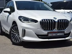 Blanc Utilisé 2022 BMW 218 Luxury Line Monospace | 25 900 € (Prix juste)