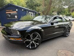 Noir Utilisé 2008 Ford Mustang Premium Cabriolet | 19 690 €