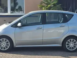 Gris Utilisé 2010 Mercedes A180 Avantgarde Monospace | 6 900 €