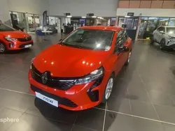 Orange Utilisé 2024 Renault Clio V Evolution Berline | 16 499 € (Prix juste)