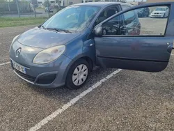 Gris Utilisé 2007 Renault Twingo Authentique Citadine | 2 500 €