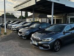 Gris Utilisé 2019 BMW 118 Luxury Line Citadine | 25 690 € (Prix cher)