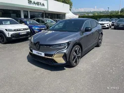 Gris Utilisé 2023 Renault Mégane Iconic Berline | 28 900 € (Prix juste)