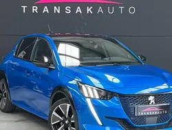Bleu Utilisé 2021 Peugeot e-208 GT Citadine | 14 990 € (Prix juste)
