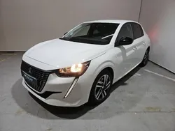 Blanc Utilisé 2023 Peugeot 208 Allure Citadine | 12 990 € (Super prix)