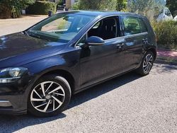 Noir Utilisé 2018 VW Golf VII Sound Berline | 12 900 € (Prix juste)