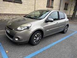 Utilisé 2007 Renault Clio II Dynamique Berline | 2 000 € (Super prix)