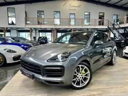 Gris Utilisé 2020 Porsche Cayenne SUV | 59 990 € (Prix juste)