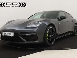 Gris Utilisé 2018 Porsche Panamera Turbo S Sport Turismo Berline | 72 995 €