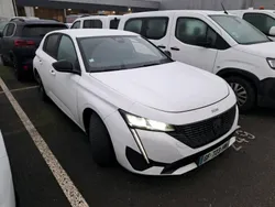 Blanc Utilisé 2022 Peugeot 308 Allure Berline | 18 290 € (Prix assez cher)