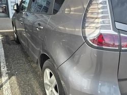 Utilisé 2014 Renault Scénic III Business Monospace | 5 500 € (Bon prix)