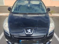 Utilisé 2012 Peugeot 5008 Style Monospace | 4 000 € (Prix juste)