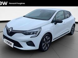 Blanc Utilisé 2022 Renault Clio V Evolution Berline | 14 990 € (Prix juste)