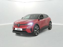 Rouge Occasion 2022 Renault Megane E-Tech Techno Berline | 23 990 € (Prix juste)