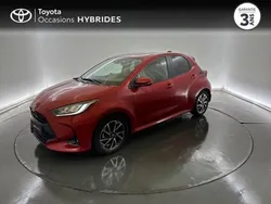 Rouge Utilisé 2024 Toyota Yaris Hybrid Design | 21 890 € (Bon prix)