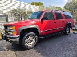 Rouge Utilisé 2001 Chevrolet Suburban SUV | 35 000 €