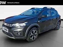 Noir Utilisé 2024 Dacia Sandero Expression Citadine | 16 990 € (Prix juste)