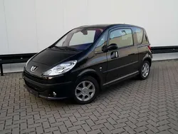 Noir Utilisé 2005 Peugeot 1007 Citadine | 2 495 €