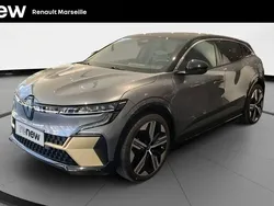 Gris Utilisé 2023 Renault Mégane Iconic Berline | 28 490 € (Prix juste)
