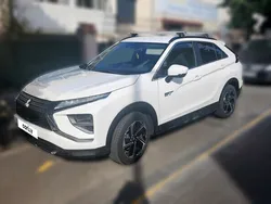 Blanc Utilisé 2022 Mitsubishi Eclipse Cross Instyle SUV | 25 290 € (Prix juste)