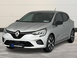 Gris Utilisé 2023 Renault Clio V Evolution Berline | 16 499 € (Prix juste)