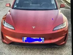 Rouge Utilisé 2024 Tesla Model 3 Performance Berline | 51 800 €