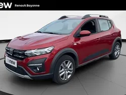 Rouge Utilisé 2022 Dacia Sandero Comfort Citadine | 14 880 € (Prix juste)