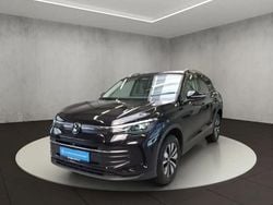 Noir Utilisé 2024 VW Tiguan Life SUV | 39 400 € (Prix juste)