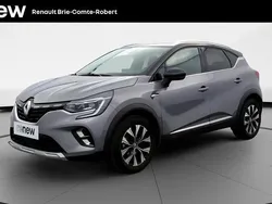 Gris Utilisé 2024 Renault Captur Techno SUV | 18 470 € (Prix juste)