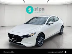 Nouvelle 2025 Mazda 3 Center-Line | 32 599 € (Prix juste)