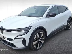 Blanc Utilisé 2023 Renault Mégane Techno SUV | 24 500 € (Prix juste)