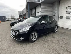 Utilisé 2013 Peugeot 208 Allure Citadine | 6 500 € (Prix juste)