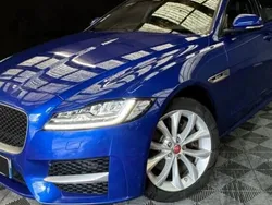 Utilisé 2018 Jaguar XF R-Sport Berline | 17 999 € (Prix assez cher)