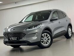 Gris Occasion 2023 Ford Kuga Titanium SUV | 20 900 € (Prix juste)