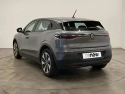 Noir Utilisé 2023 Renault Mégane Evolution Berline | 25 690 € (Prix juste)